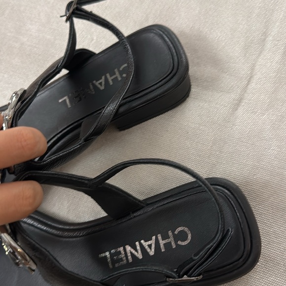 Chanel sandals - Picture 3 of 6